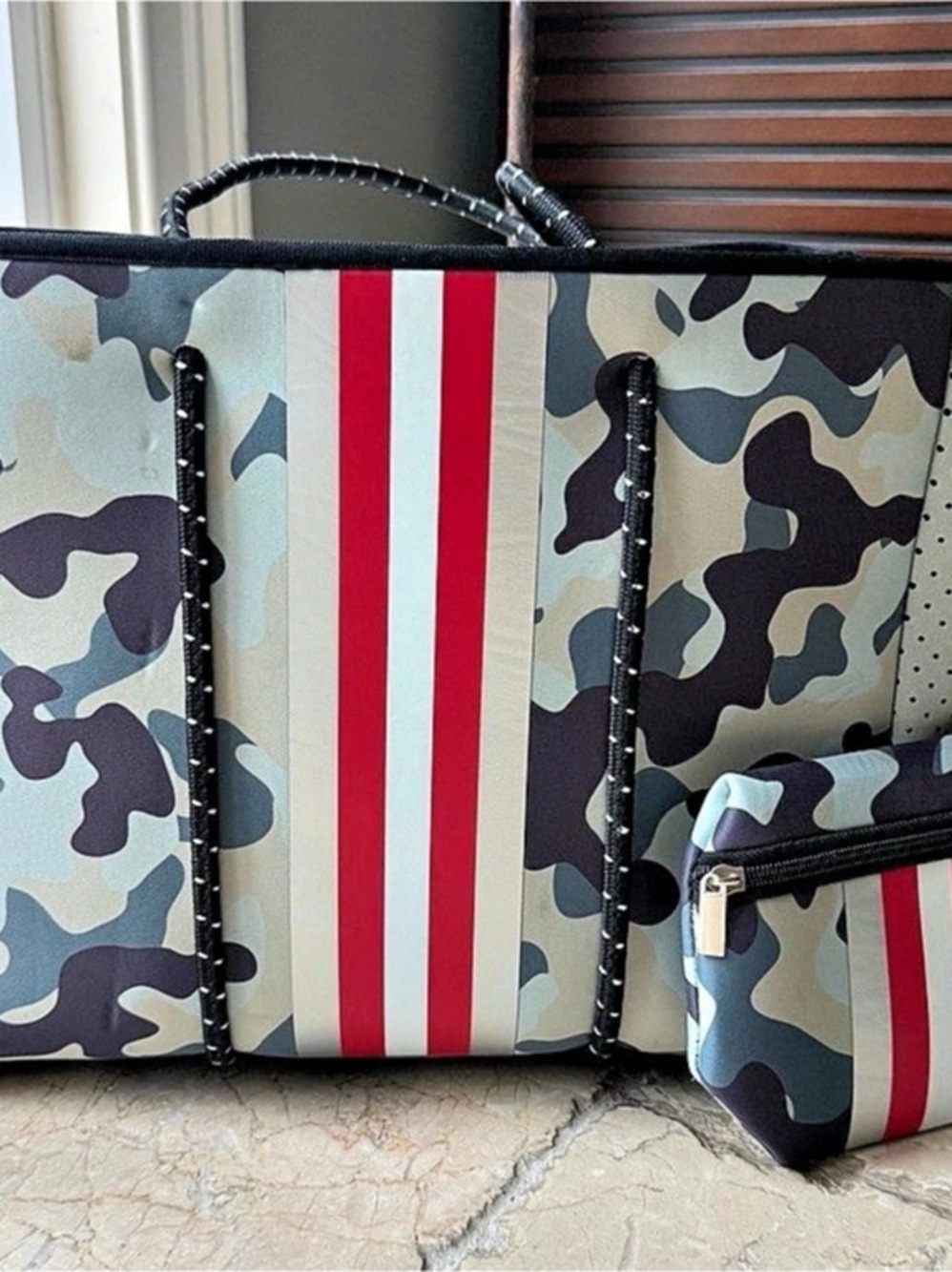 Neoprene Tote Bag Camo Blue & Red